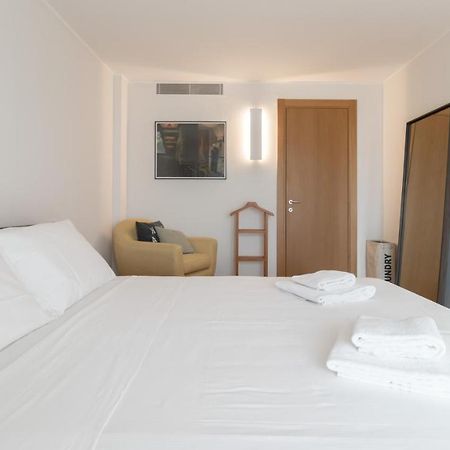 Italianway - Imperia 43 Apartment มิลาน ภายนอก รูปภาพ